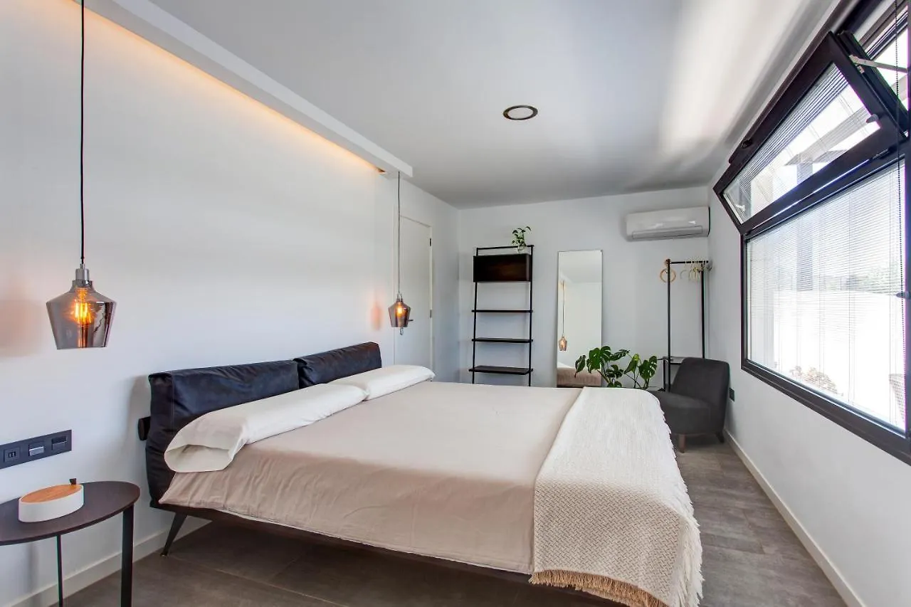 Mana Ecoretreat Las Brenas Bed & Breakfast